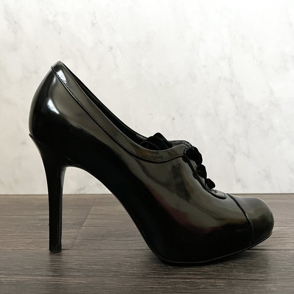 Cole Haan Black Patent Lace-Up Bootie Heel Size 6 - Picture 1 of 6